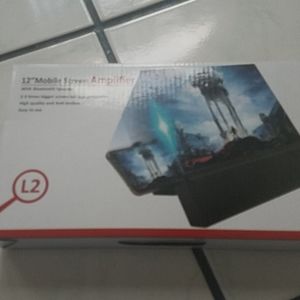 BRAND new never used 12" mobile screen Amplifier